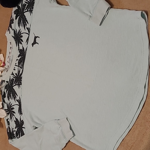 PINK Victoria's Secret Sweatshirt - Picture 9 of 10